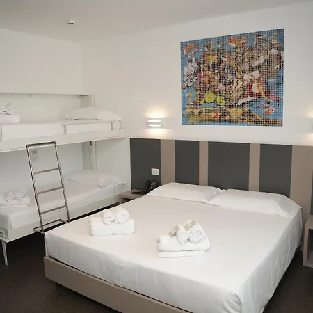 Mosaico Hotel 4*